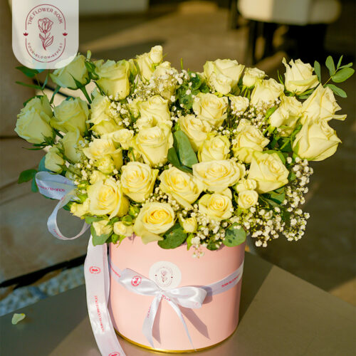 Pure Elegance – 35 White Roses in Pink Box